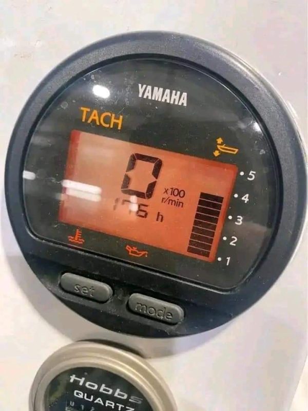 2018 Yamaha 60hp high thrust Outboard motor - Image 3