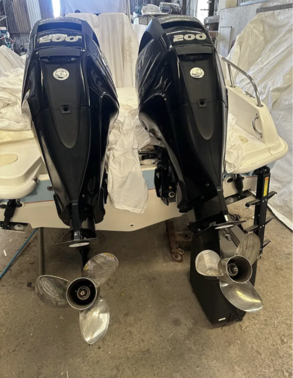 2017 Mercury Twin Verado 200 HP outboard motors - Image 4