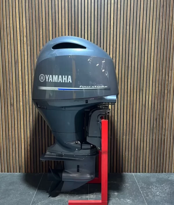 Yamaha F150 ’22 outboard engine